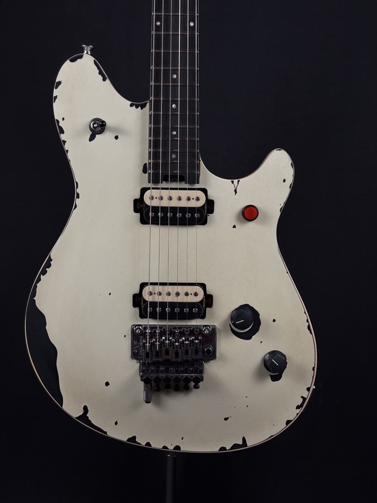 EVH EVH Limited Edition Wolfgang Special Striped Series, Distressed Ivory - Guitars