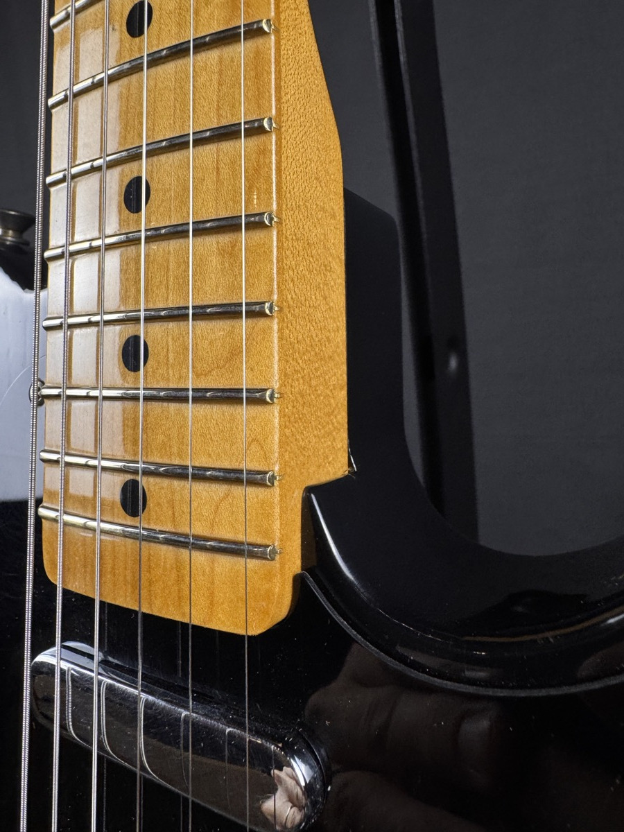 Fender Fender Limited Edition Vintera Roadworn '60s Double Esquire, Black, HS Case - Guitars