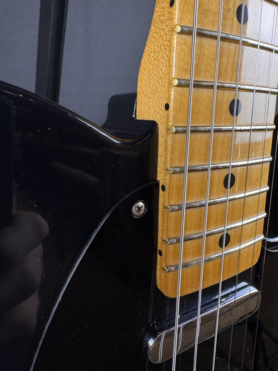 Fender Fender Limited Edition Vintera Roadworn '60s Double Esquire, Black, HS Case - Guitars