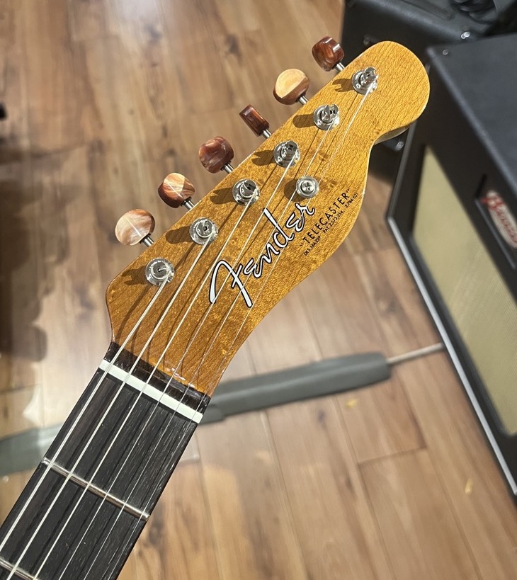 Fender Custom Shop Fender Custom Shop Artisan Knotty Pine Tele Thinline - Aged Natural - Guitars