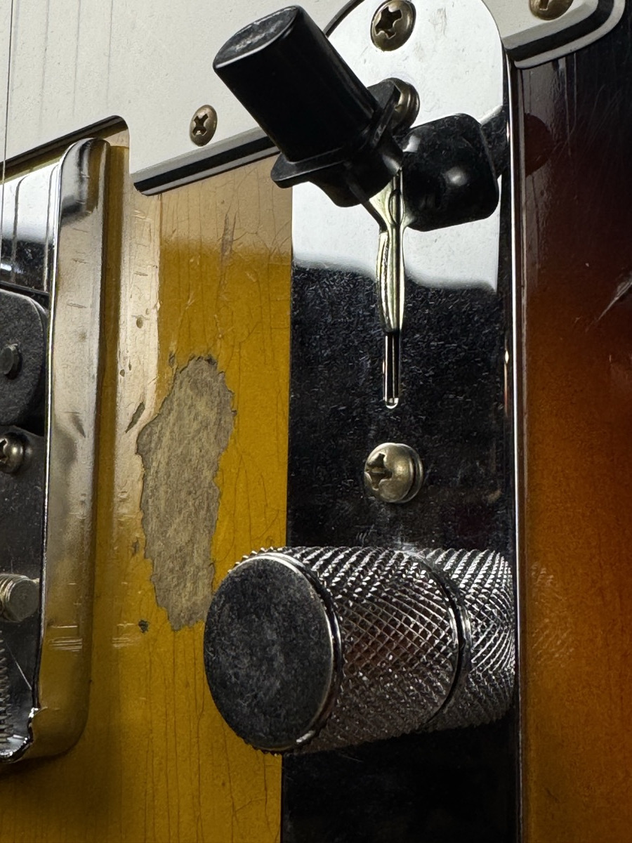 Fender Custom Shop Fender Custom Shop 1961 Telecaster Heavy Relic Faded Aged Bleached 3 Color Burst - Guitars