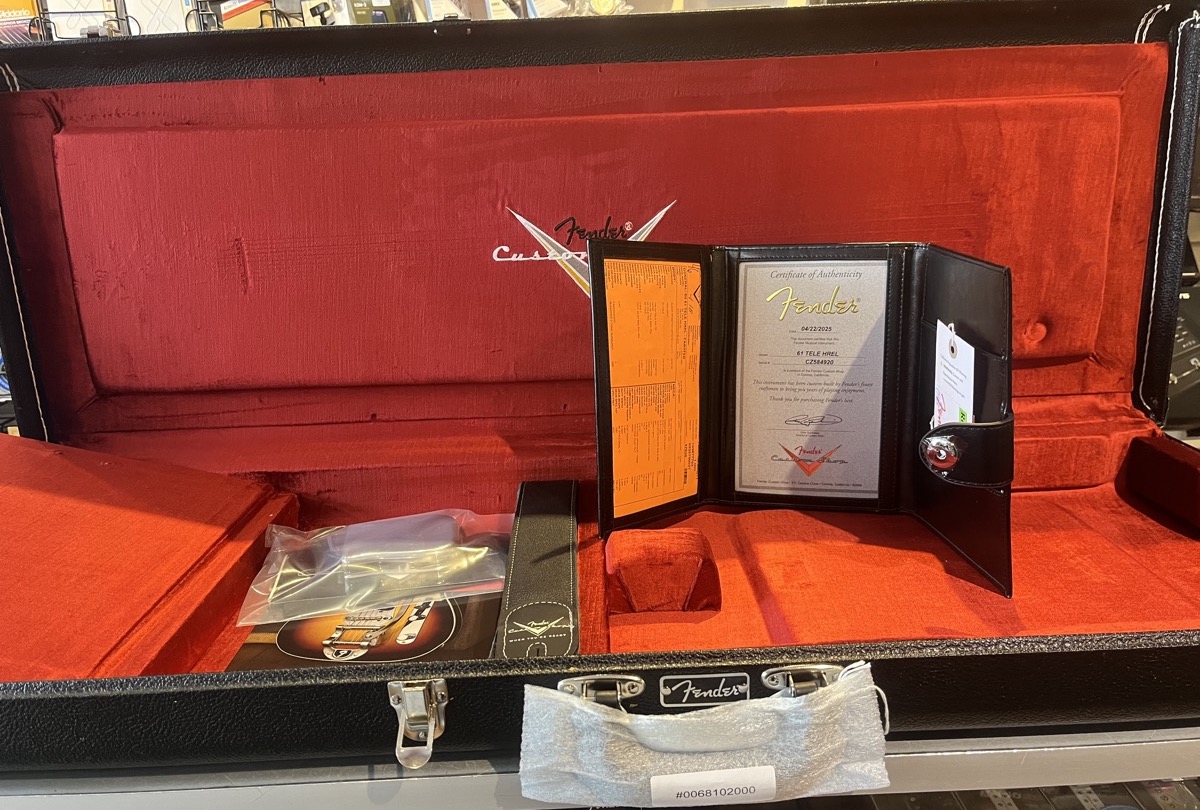 Fender Custom Shop Fender Custom Shop 1961 Telecaster Heavy Relic Faded Aged Bleached 3 Color Burst - Guitars