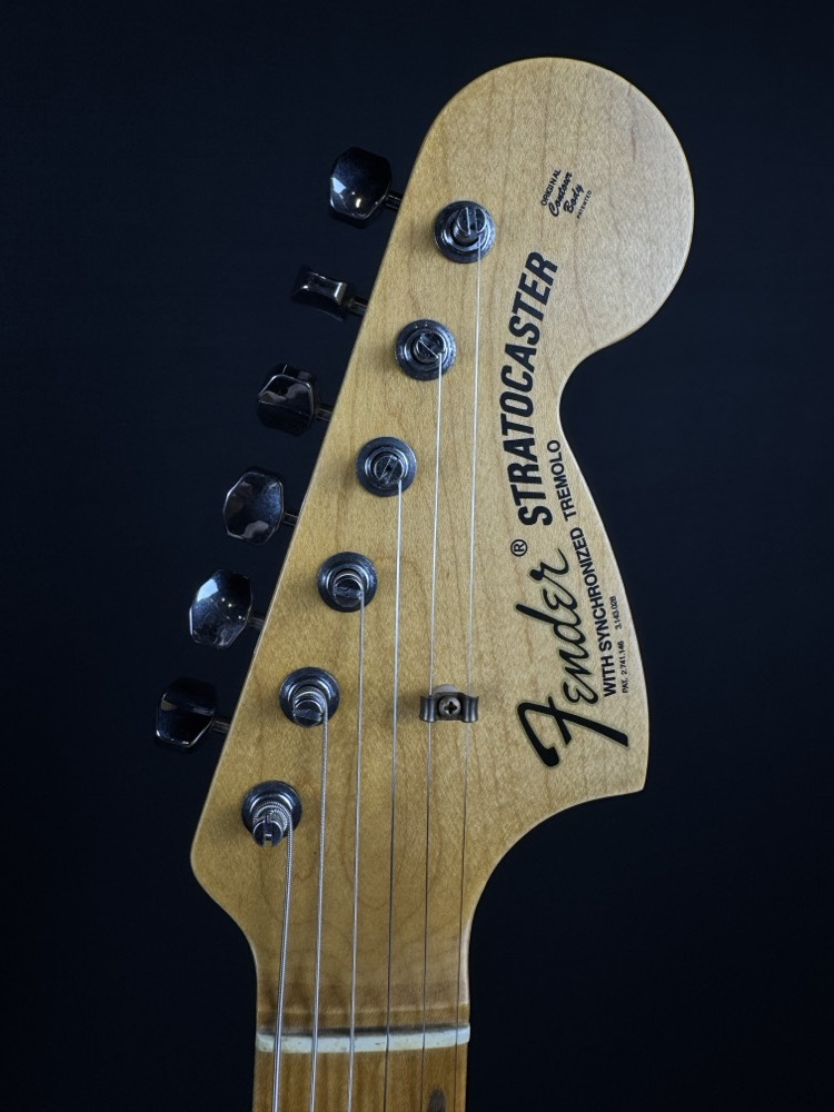 Fender Custom Shop Fender Custom Shop 1969 Strat Journeyman Relic, Faded Shoreline Gold, Maple Neck - Guitars