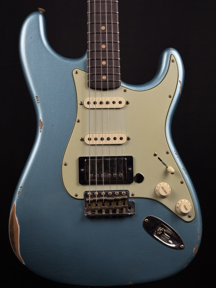 Fender Custom Shop Fender Custom Shop '59 Strat HSS Limited Edition Relic, Daphne Blue Metallic - Guitars