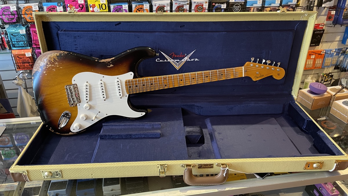 Fender Custom Shop Fender Custom Shop 1955 Stratocaster Heavy Relic, Aged 2-Colour Sunburst - Guitars