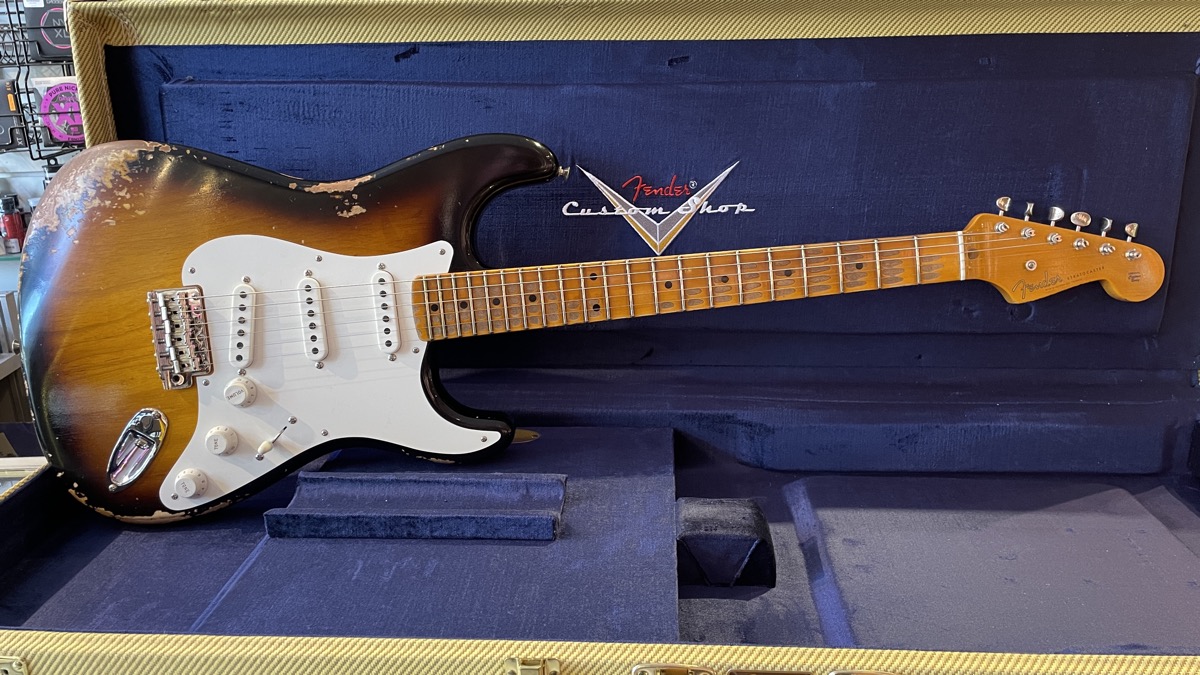 Fender Custom Shop Fender Custom Shop 1955 Stratocaster Heavy Relic, Aged 2-Colour Sunburst - Guitars