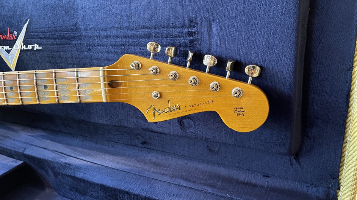 Fender Custom Shop Fender Custom Shop 1955 Stratocaster Heavy Relic, Aged 2-Colour Sunburst - Guitars