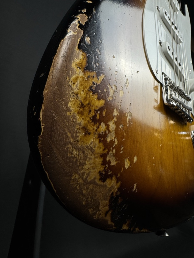 Fender Custom Shop Fender Custom Shop 1955 Stratocaster Heavy Relic, Aged 2-Colour Sunburst - Guitars