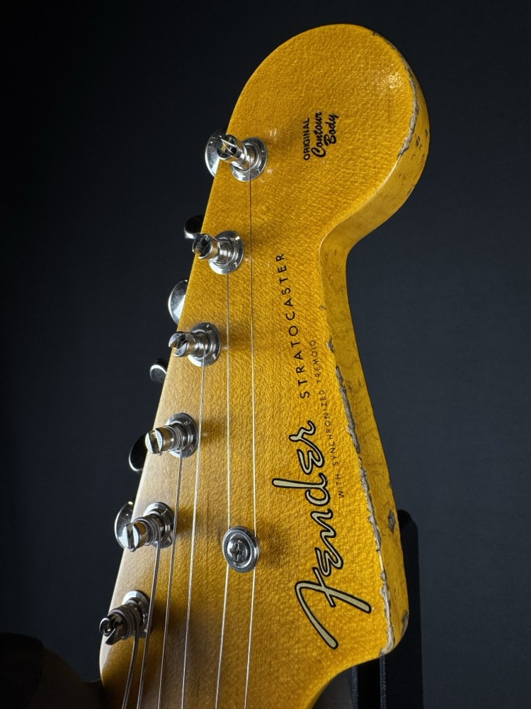Fender Custom Shop Fender Custom Shop 1955 Stratocaster Heavy Relic, Aged 2-Colour Sunburst - Guitars