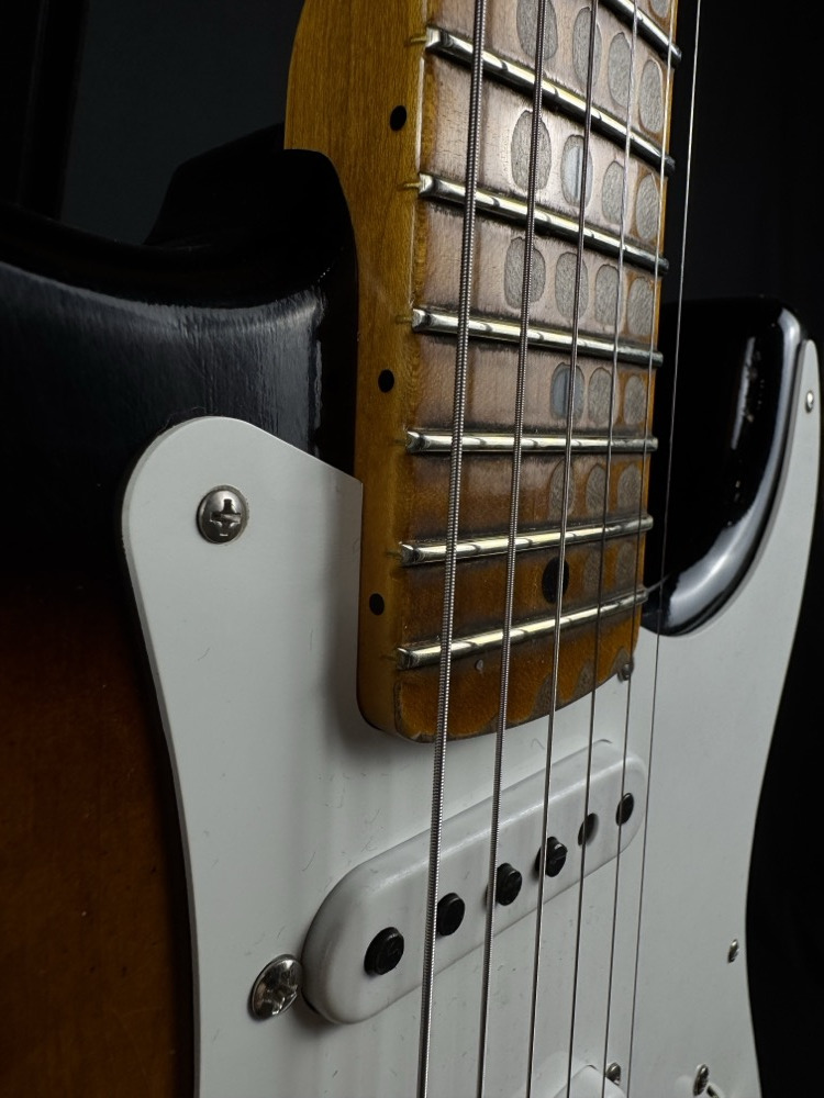Fender Custom Shop Fender Custom Shop 1955 Stratocaster Heavy Relic, Aged 2-Colour Sunburst - Guitars