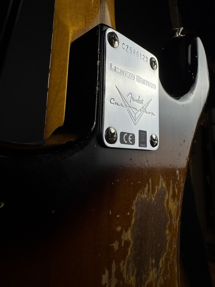 Fender Custom Shop Fender Custom Shop 1955 Stratocaster Heavy Relic, Aged 2-Colour Sunburst - Guitars