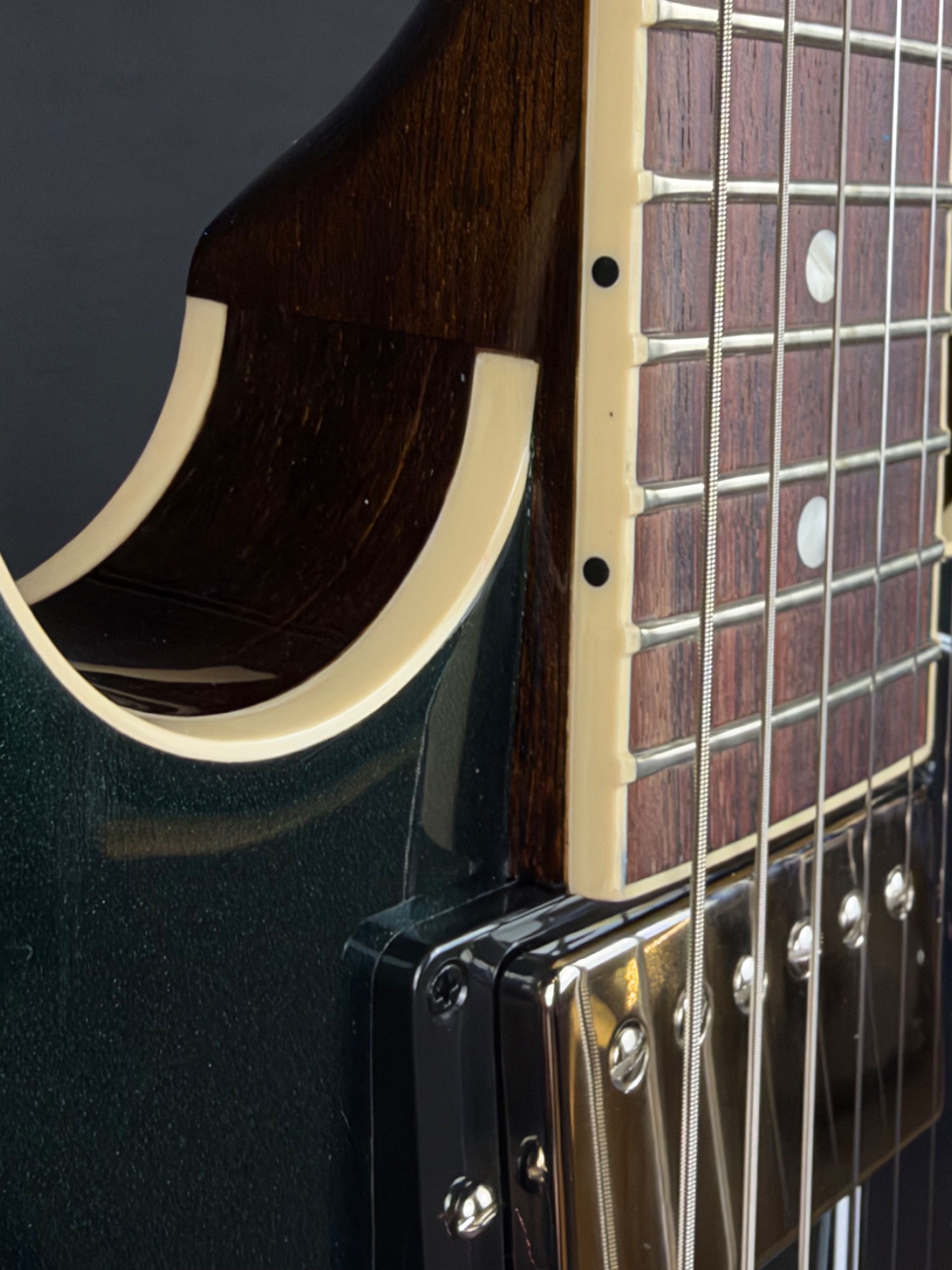 Gibson Gibson Limited Edition ES-335  Semi Hollow - British Racing Green Hardshell Case - Guitars