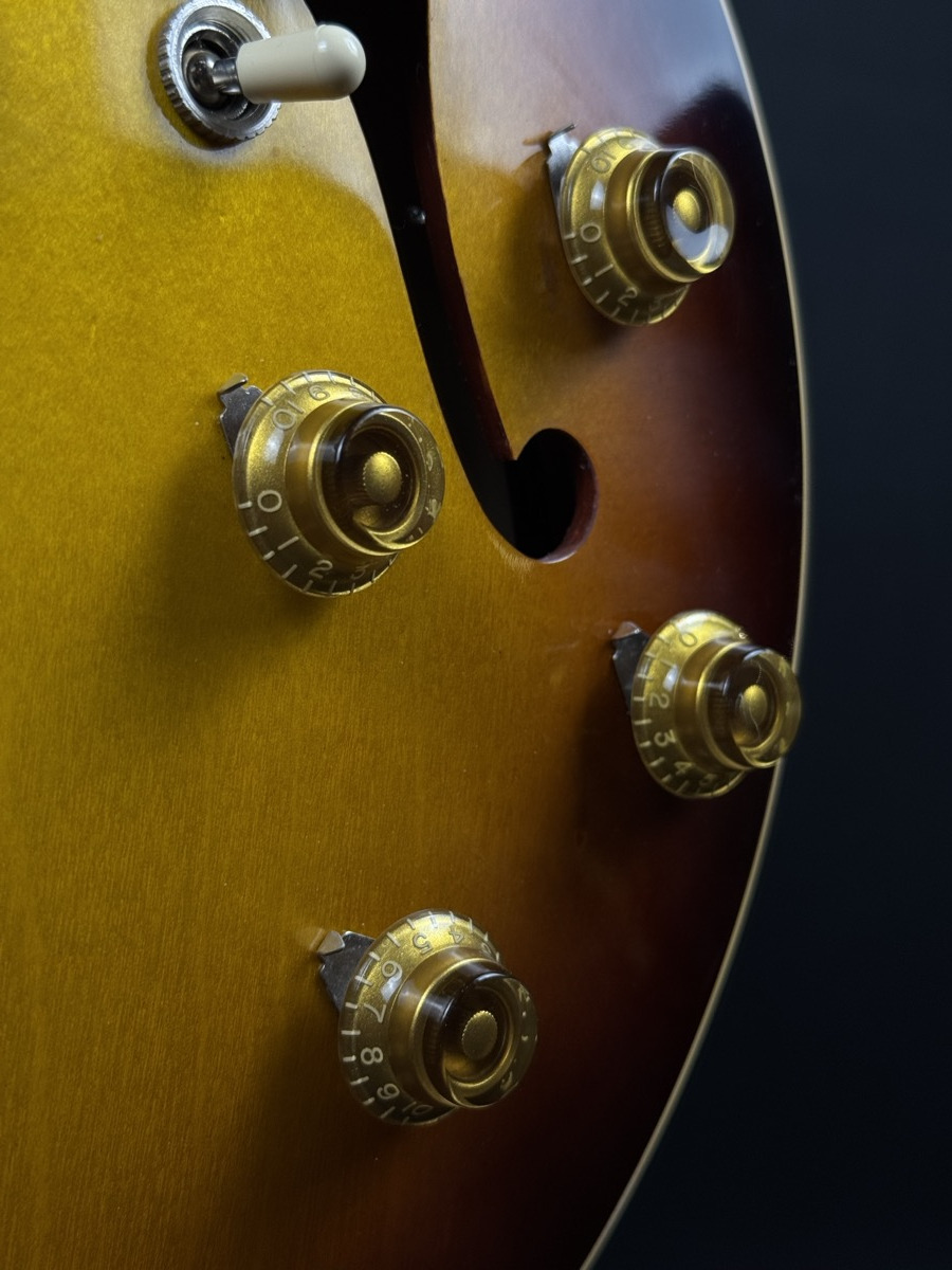Gibson Custom Shop Gibson Custom Shop 1959 ES-335 Reissue VOS In Vintage Burst - Guitars