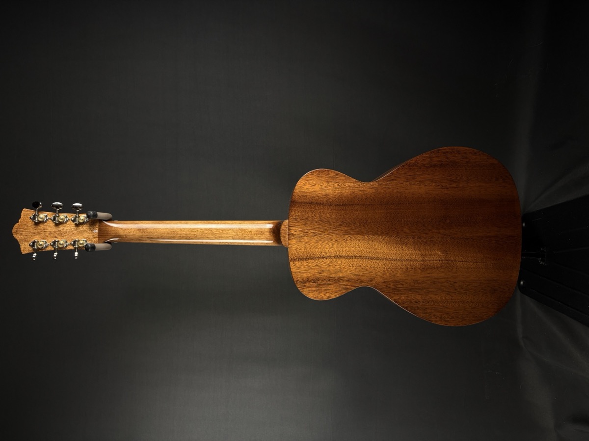 Guild Guild M-120 Mahogany, All Solid Wood, Acoustic Guitar in Natural, Deluxe Gig Bag - Guitars