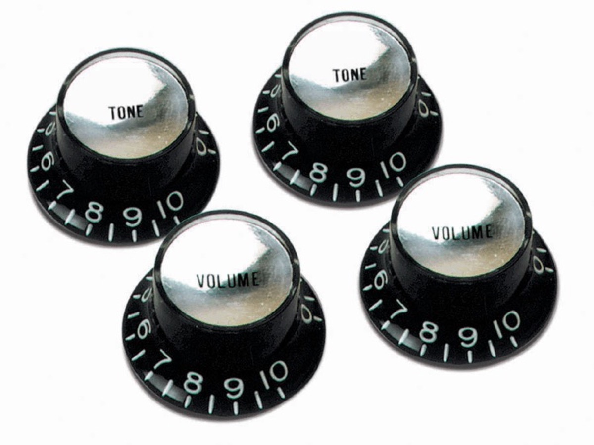 Gibson Knobs Black W/Silver Top Hat