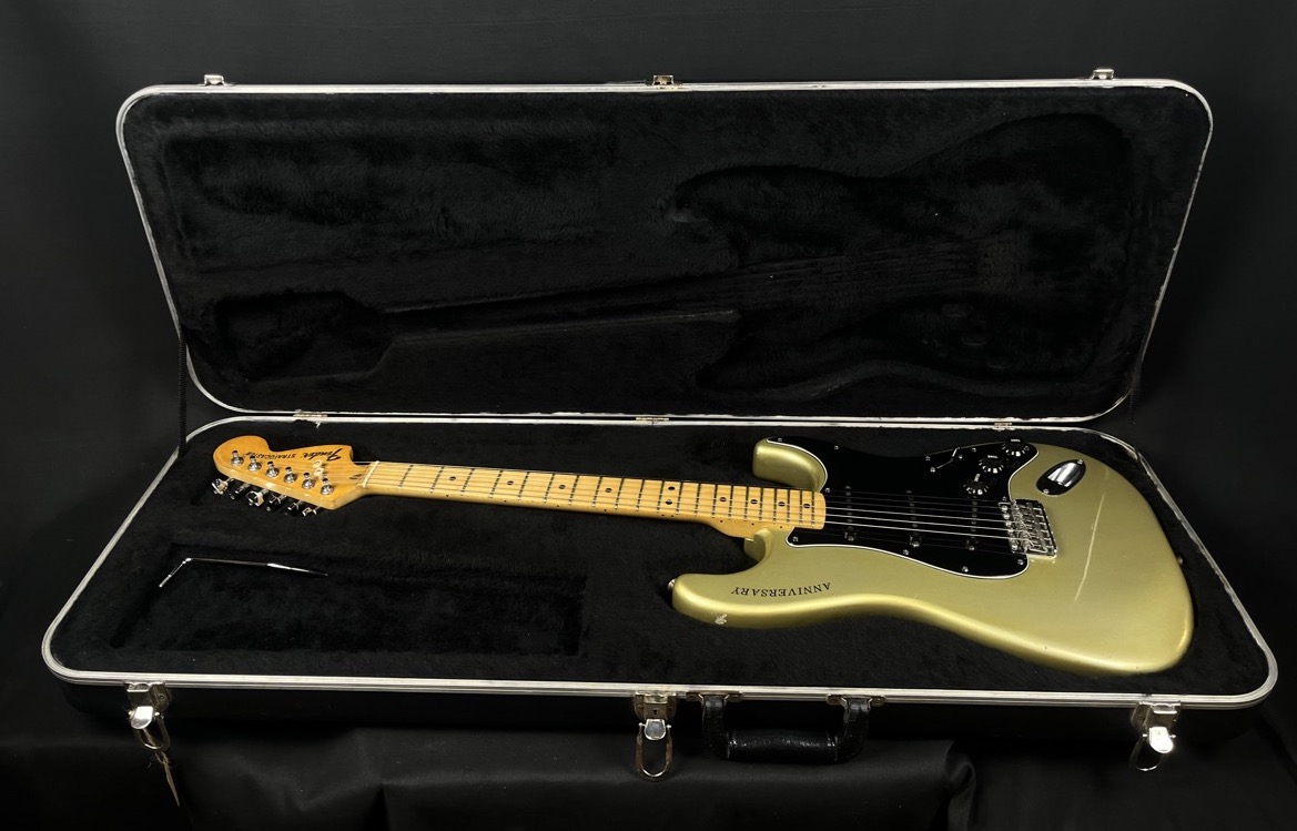 Fender USED Fender 1979 25th Anniversary Stratocaster Silver w/OHSC - Used