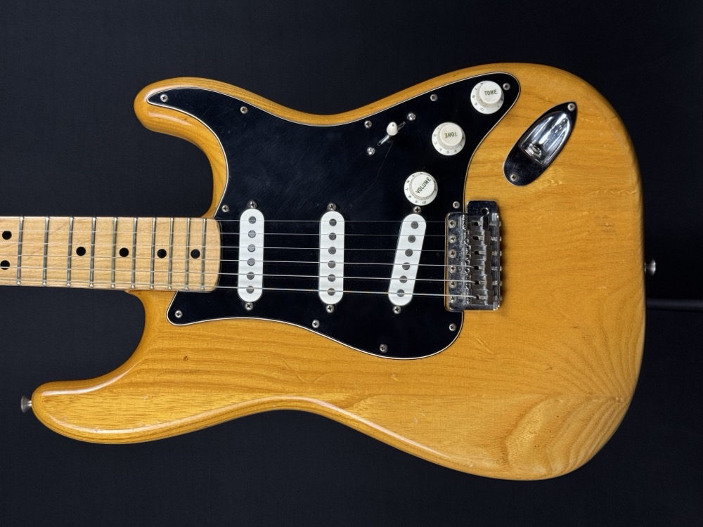 Fender USED Fender 1975/76 Stratocaster Natural w/Case - Used