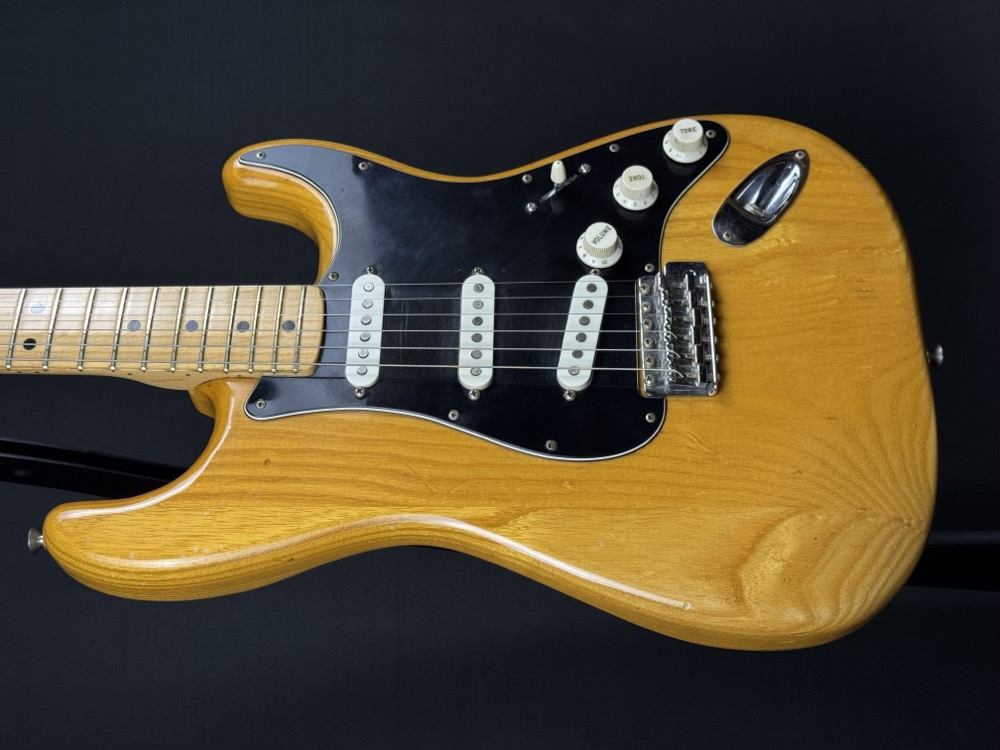 Fender USED Fender 1975/76 Stratocaster Natural w/Case - Used