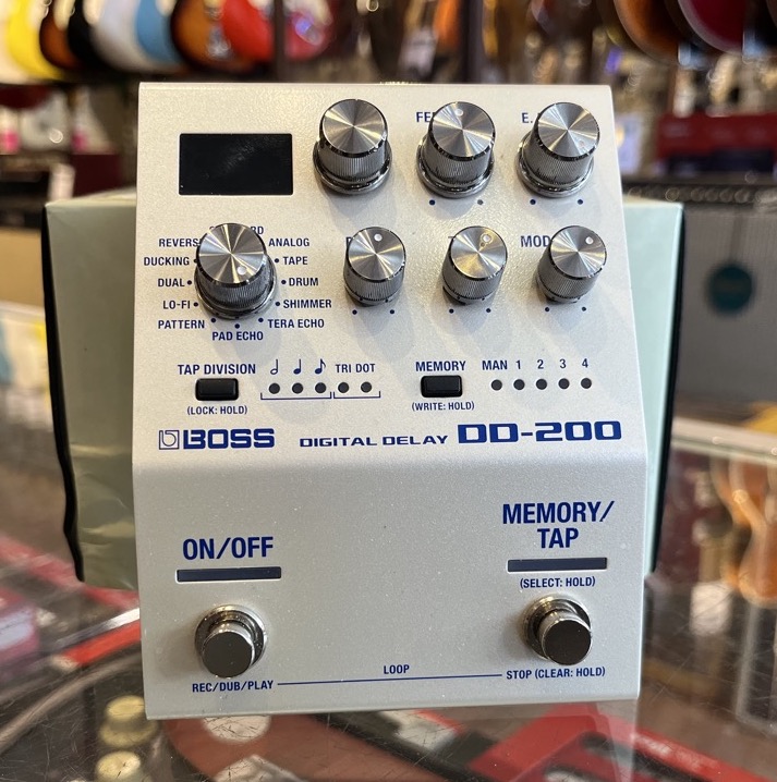 USED BOSS DD-200 Digital Delay Pedal w/Box