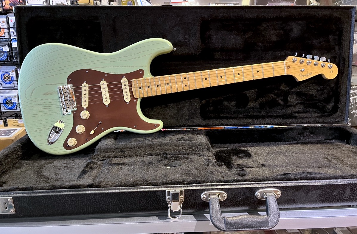 USED Fender 2013 FSR Rustic Ash Stratocaster  …