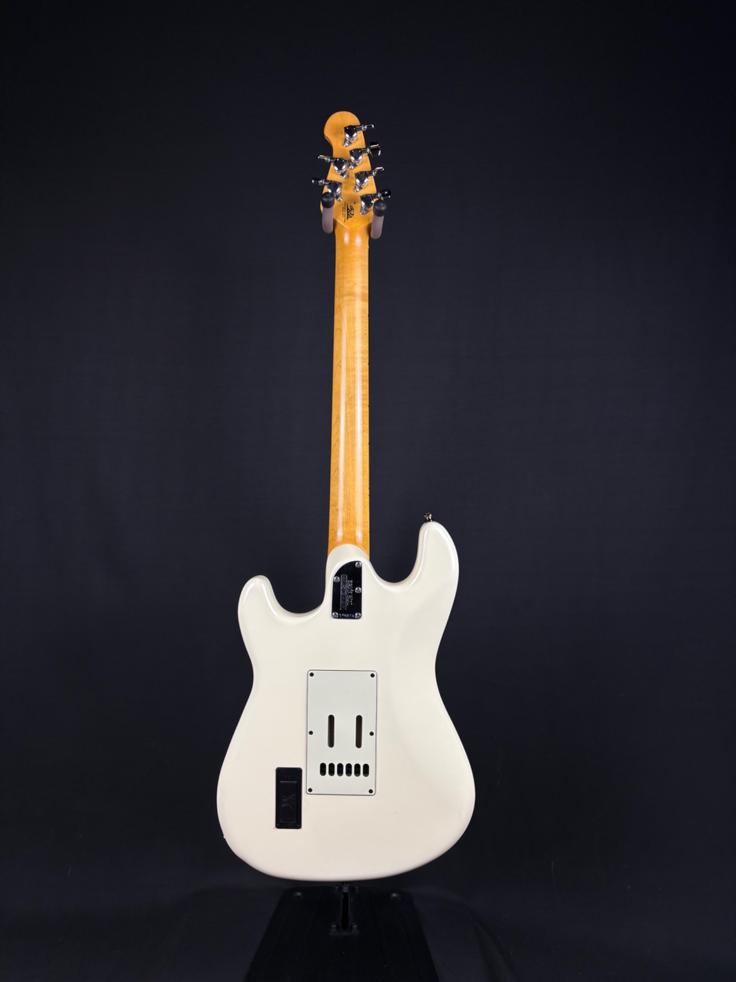Ernie Ball USED Ernie Ball Music Man 2016 Cutlass Ivory w/OHSC - Used