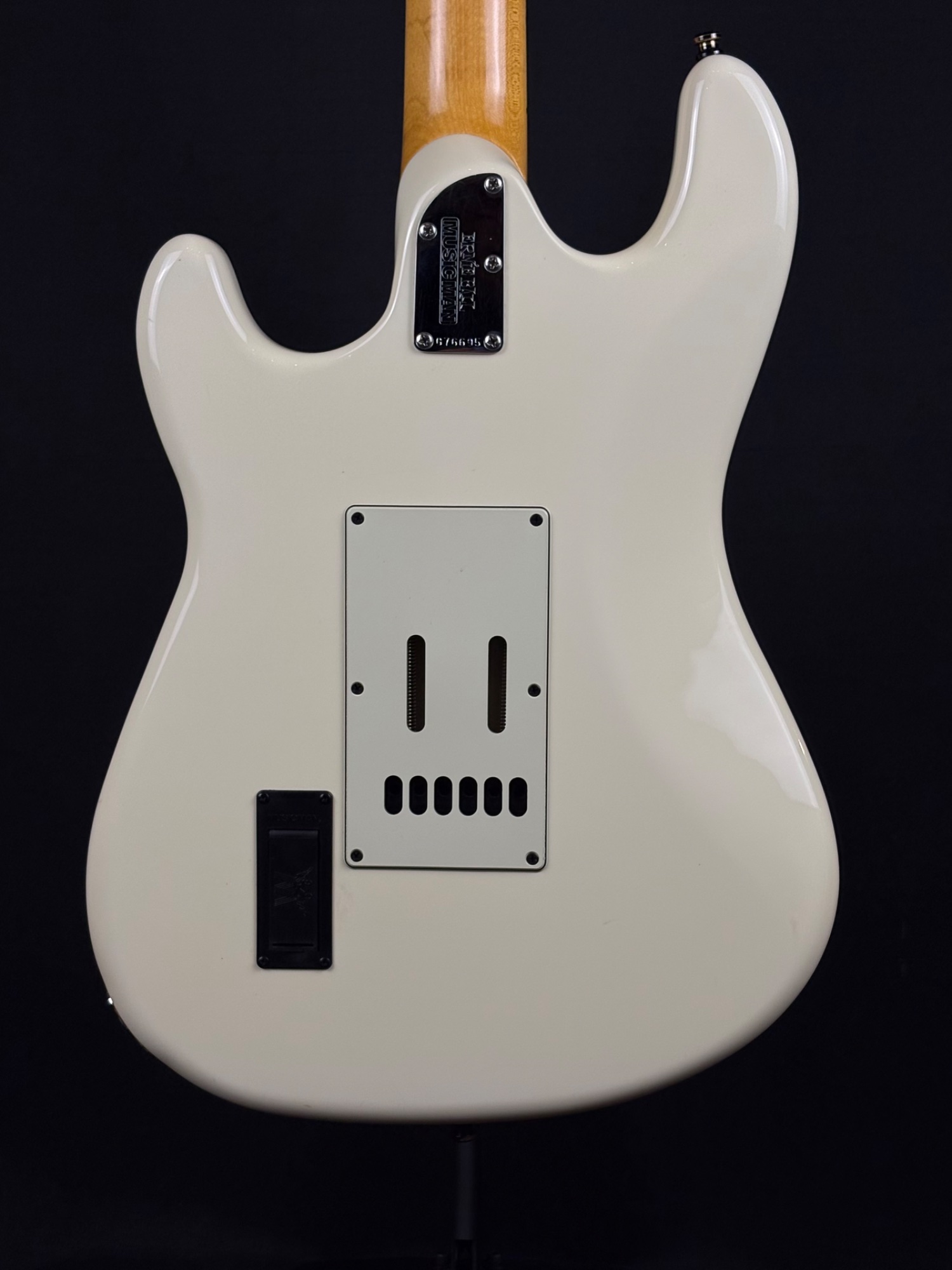 Ernie Ball USED Ernie Ball Music Man 2016 Cutlass Ivory w/OHSC - Used