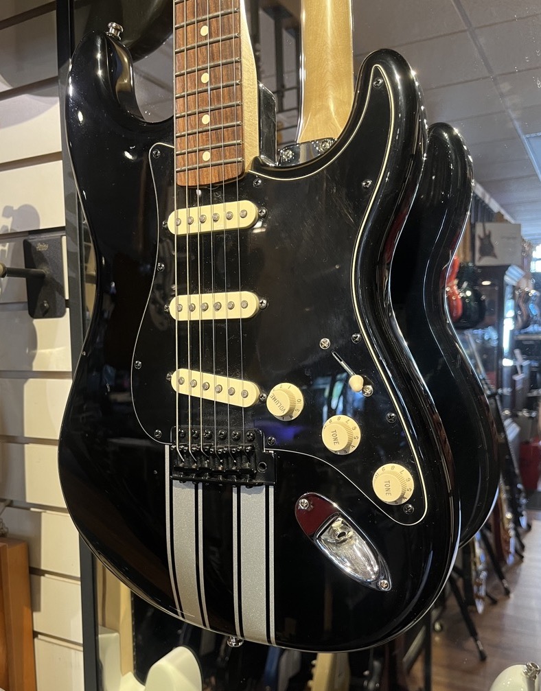 Fender USED Fender Kenny Wayne Shepherd Stratocaster w/Case - CONSIGNMENT - Used