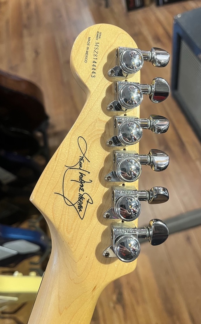 Fender USED Fender Kenny Wayne Shepherd Stratocaster w/Case - CONSIGNMENT - Used