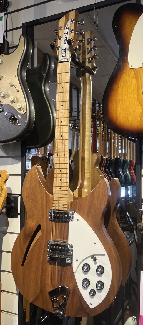 Misc USED Rickenbacker 2014 330 Walnut Maple Neck w/Case - CONSIGNMENT - Used