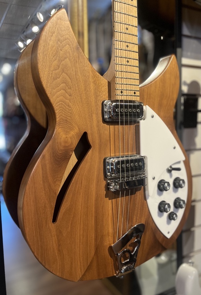 Misc USED Rickenbacker 2014 330 Walnut Maple Neck w/Case - CONSIGNMENT - Used