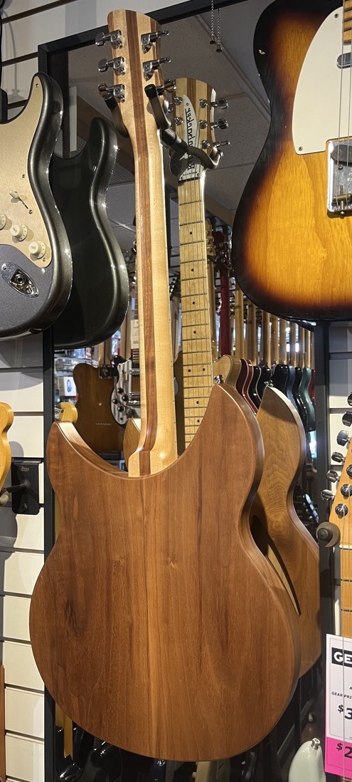 Misc USED Rickenbacker 2014 330 Walnut Maple Neck w/Case - CONSIGNMENT - Used