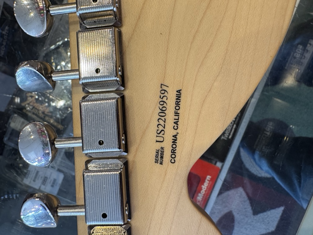 Fender USED Fender 2022 American Performer Stratocaster HSS - Aubergine - Used