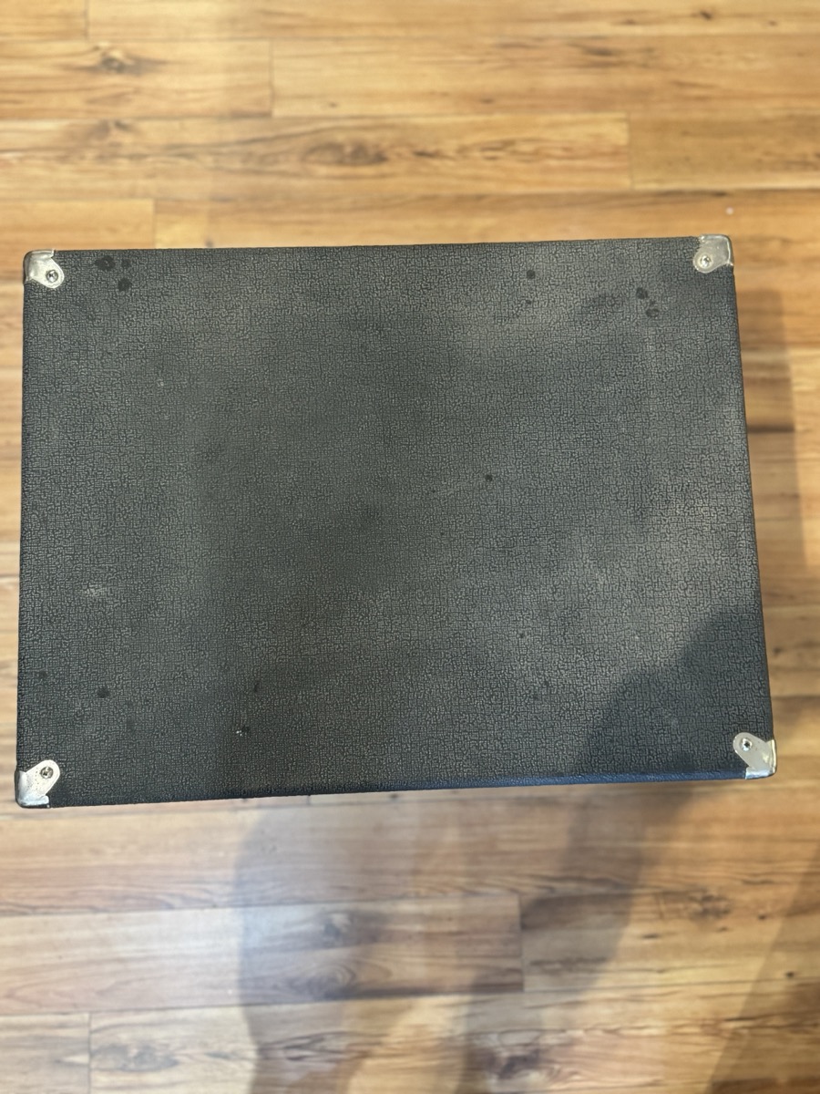 Traynor USED Traynor TC410 4x10 Bass Cabinet - CONSIGNMENT - Used