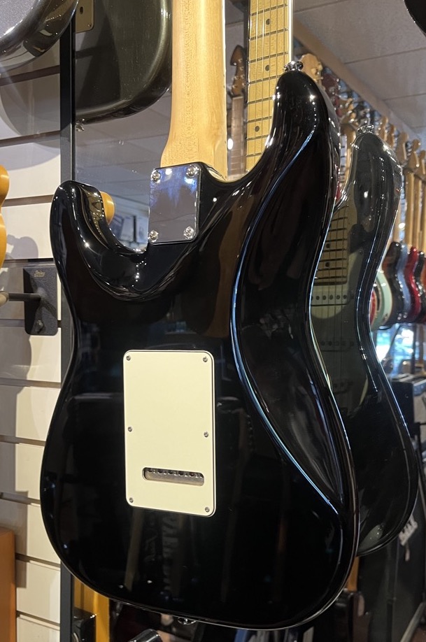 Misc USED Suhr Classic Pro SSS Strat Style w/Bag - CONSIGNMENT - Used