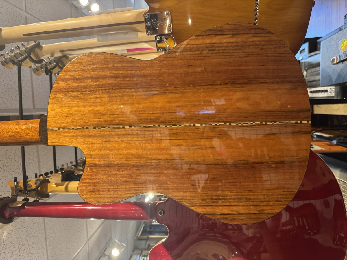 Fender USED Fender CG-24SCE Classical, Solid Cedar Top, Fishman PU, MIK - Used