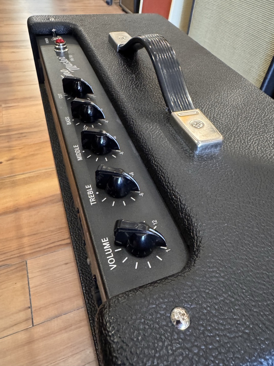 Fender USED Fender Tone Master FR-10 1000w Full Range Powered 10" Speaker - Used