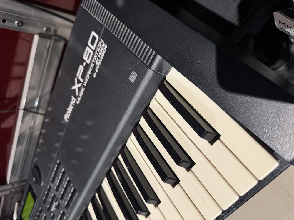 Roland USED Roland XP-80 76 Key Synth, Bag, Fully Serviced, New Battery - CONSIGNMENT - Used