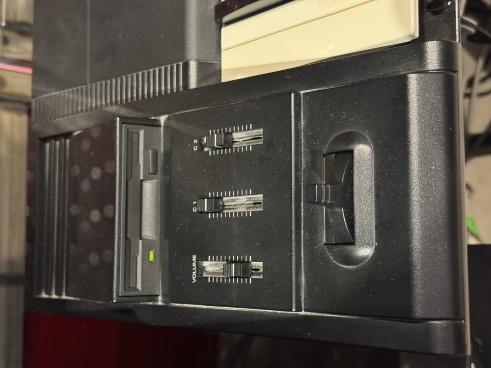 Roland USED Roland XP-80 76 Key Synth, Bag, Fully Serviced, New Battery - CONSIGNMENT - Used