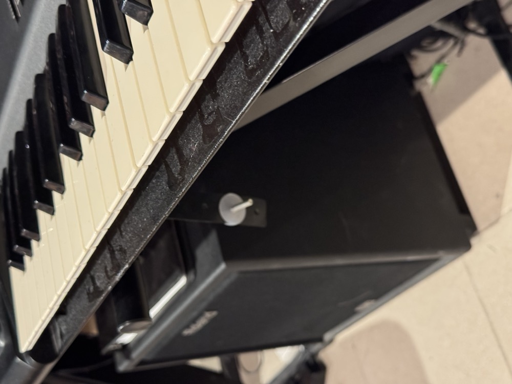 Roland USED Roland XP-80 76 Key Synth, Bag, Fully Serviced, New Battery - CONSIGNMENT - Used