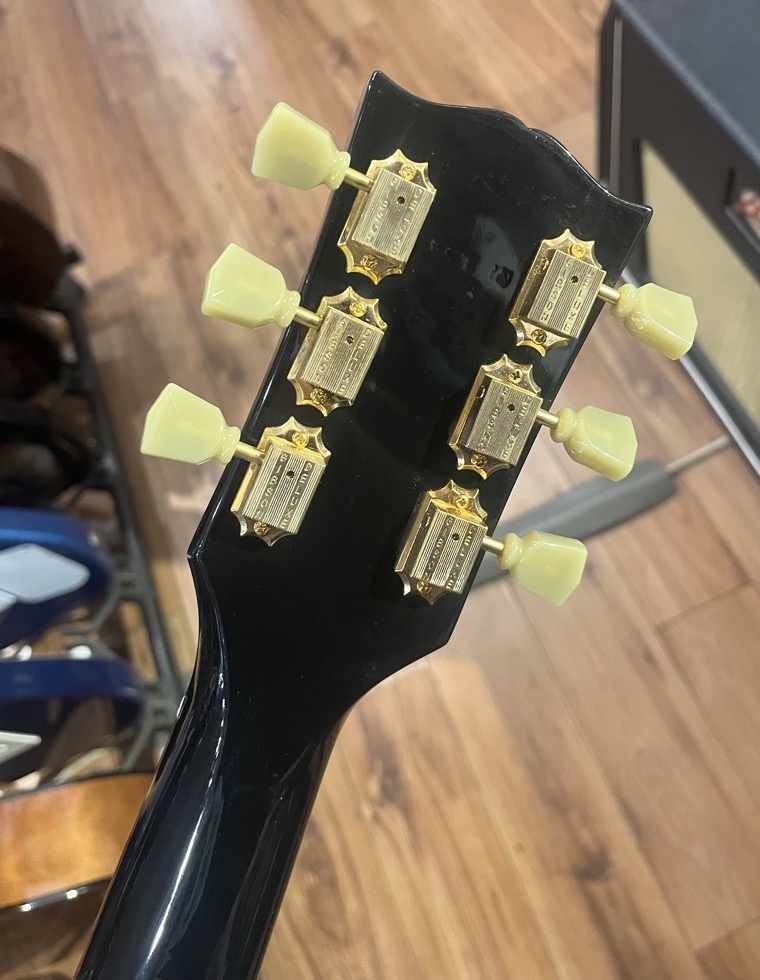 Gibson USED Gibson 2011 Les Paul Studio Ebony w/Case - Used