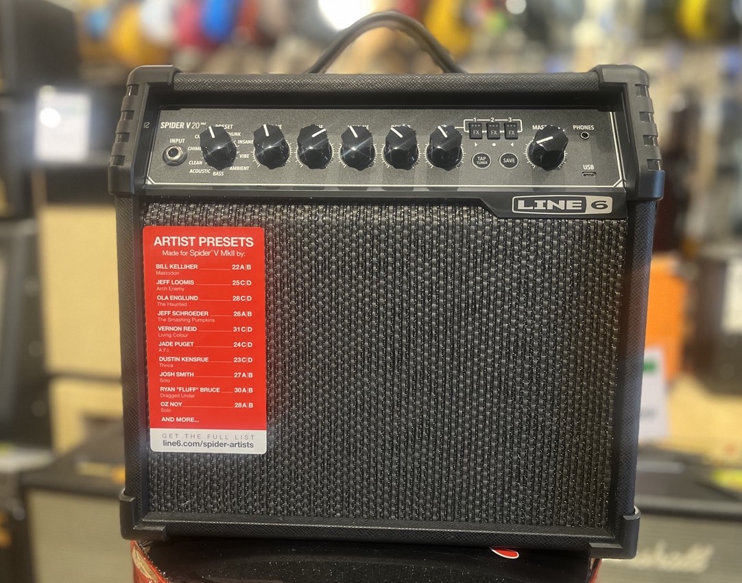 USED Line 6 Spider V20 MKII Combo Amplifier w/Box