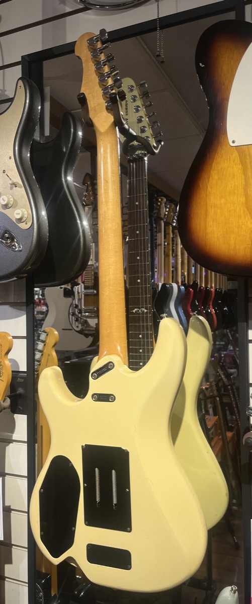 Yamaha USED Yamaha SE612A Electric Guitar White - Used