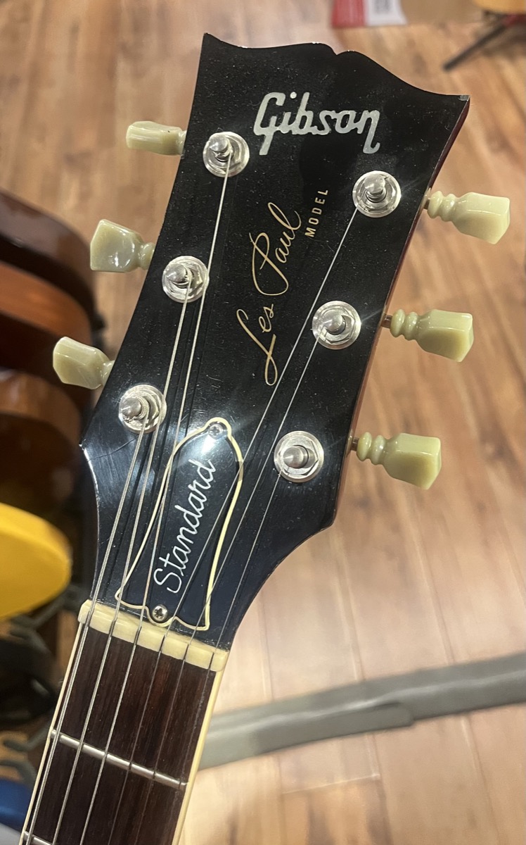 Gibson USED Gibson 1981 Les Paul Standard Cherry Burst w/OHSC - CONSIGNMENT - Used