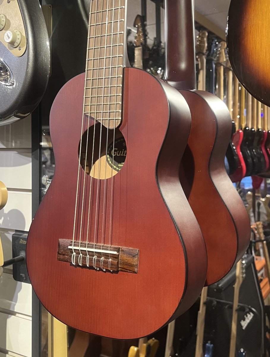 Yamaha USED Yamaha GL-1 Guitalele 6 String Ukulele w/bag - Used