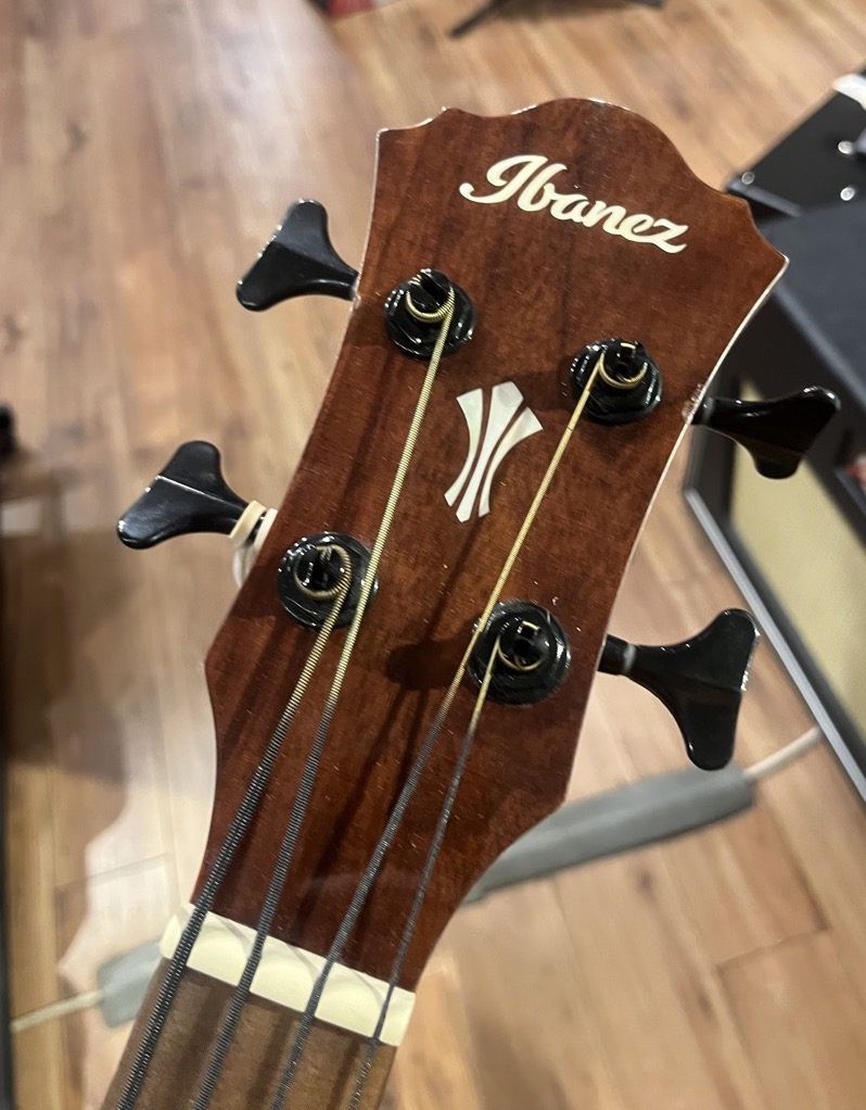 Ibanez USED Ibanez AEGB24E 4 String Acoustic Electric Bass Guitar - Mahogany Sunburst - Used