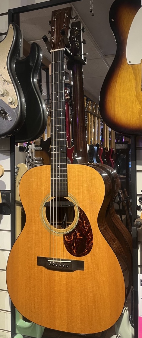 USED Martin OM-21  2014 With OHSC