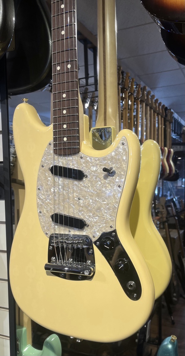 Fender USED Fender 2019 American Performer Mustang Olympic White w/Bag - Used