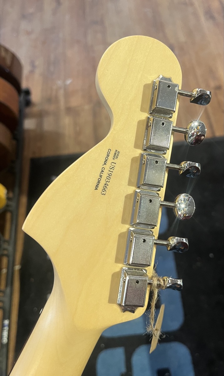 Fender USED Fender 2019 American Performer Mustang Olympic White w/Bag - Used