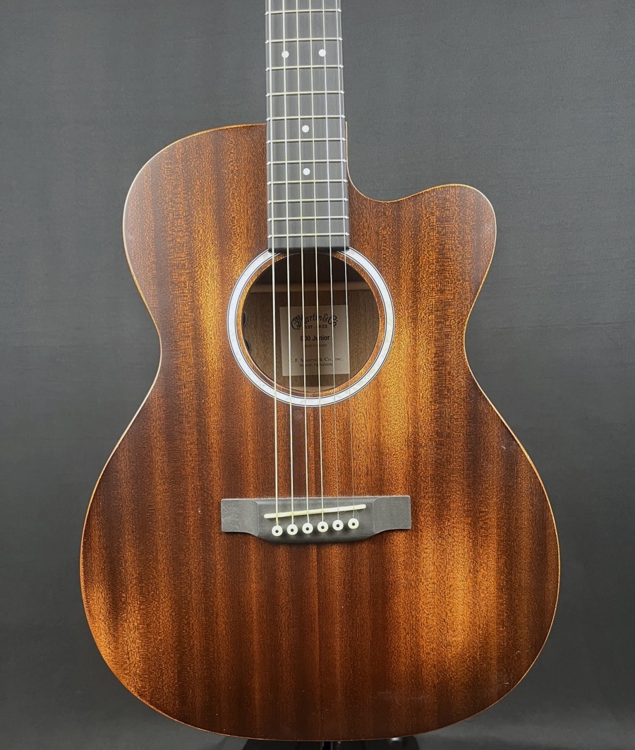 Martin USED Martin OOOC JR 10 Streetmaster  w/bag - CONSIGNMENT - Guitars