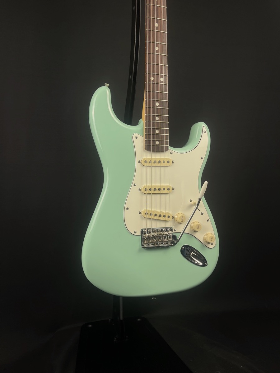 Fender USED Fender Vintera II 70's Stratocaster, Rosewood, Surf Green, Gig Bag - Used